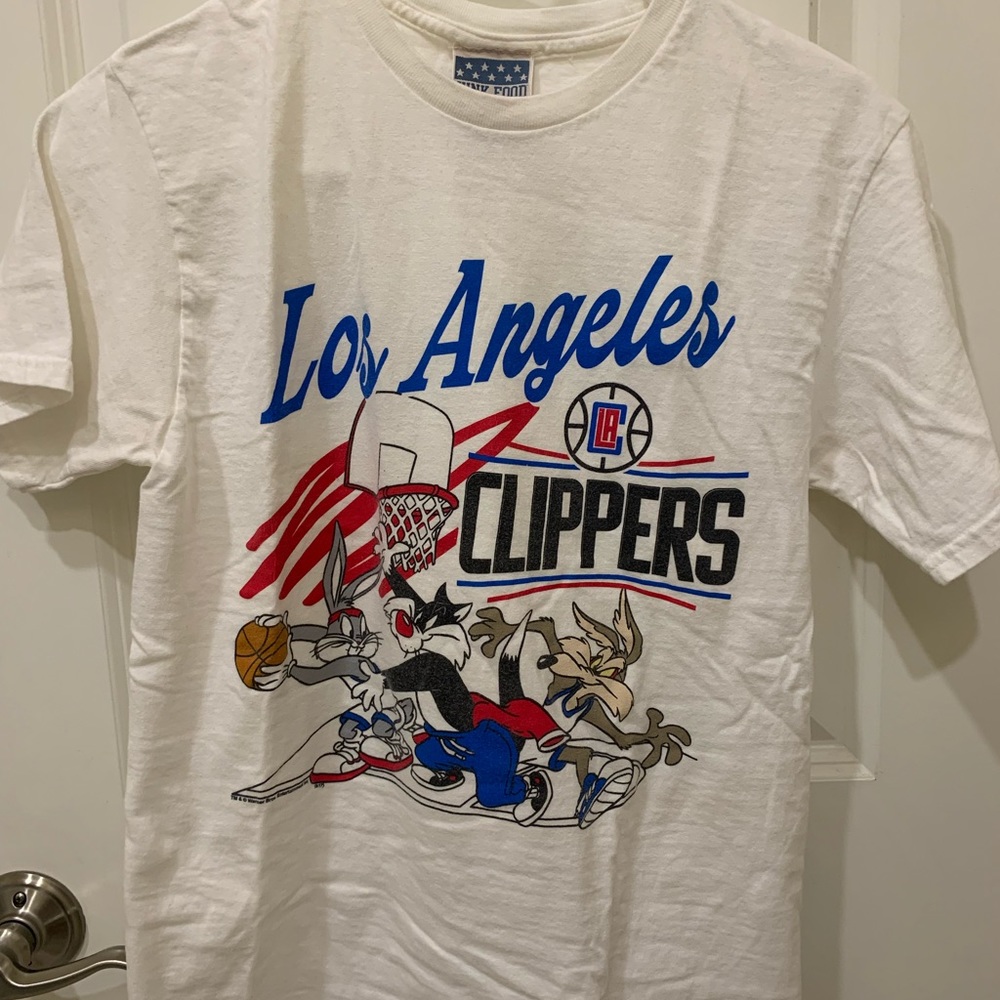 Vintage Looney Tunes LA clippers tshirt